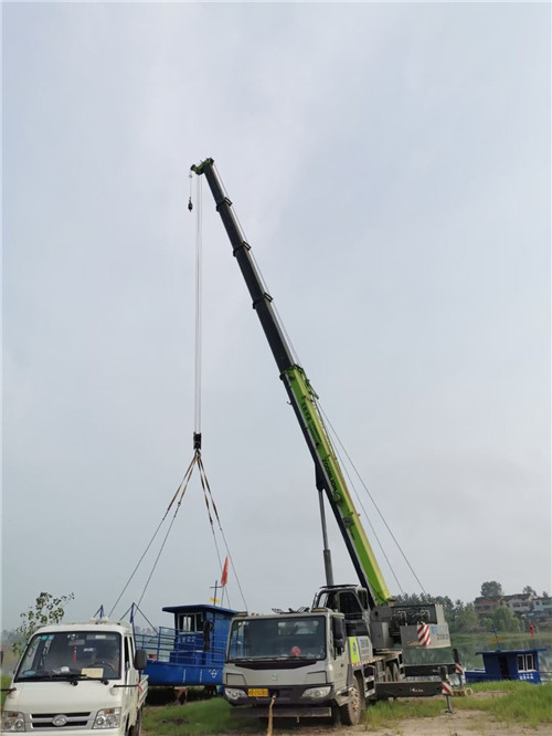 武穴市桥梁建设吊装案例